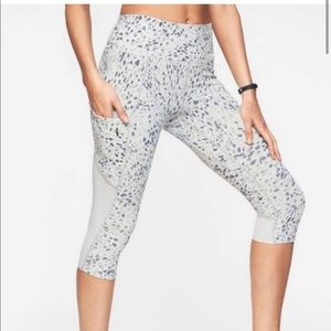 Athleta Spotty Up For Anything Crop Leggings